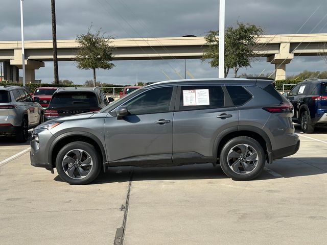 Used 2026 Nissan Rogue SV w/ SV Premium Package image 7