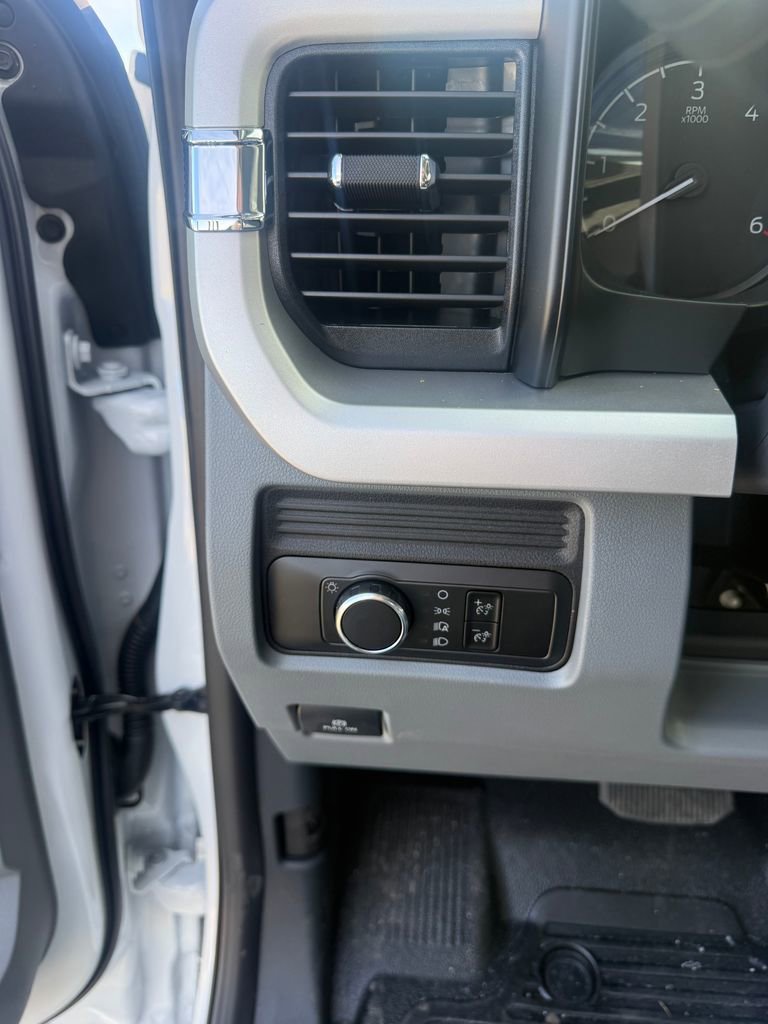 New 2026 Ford F550 4x4 Supercab Super Duty image 12