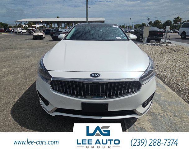 Used 2017 Kia Cadenza Technology FWD image 1