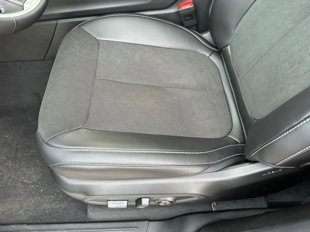 New 2025 Jeep Grand Cherokee Altitude image 11