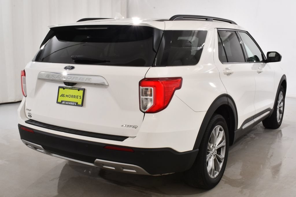 Used 2022 Ford Explorer XLT w/ Equipment Group 202A AWD/4WD image 12