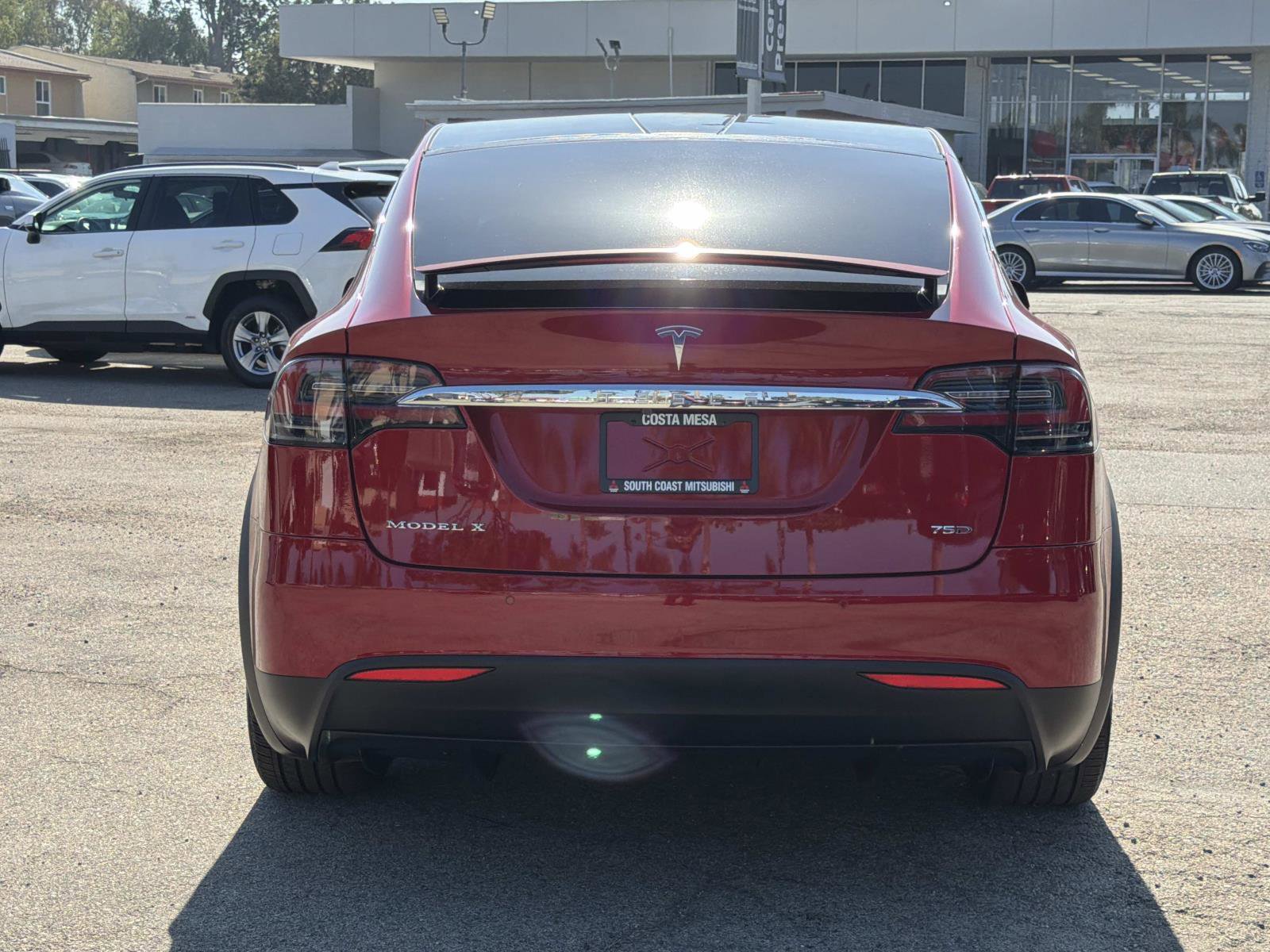 Used 2018 Tesla Model X 75D image 4