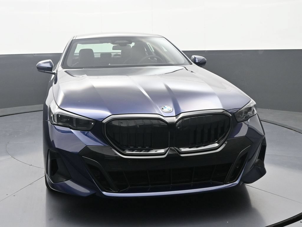 New 2026 BMW 540i xDrive w/ Executive Package AWD/4WD image 2
