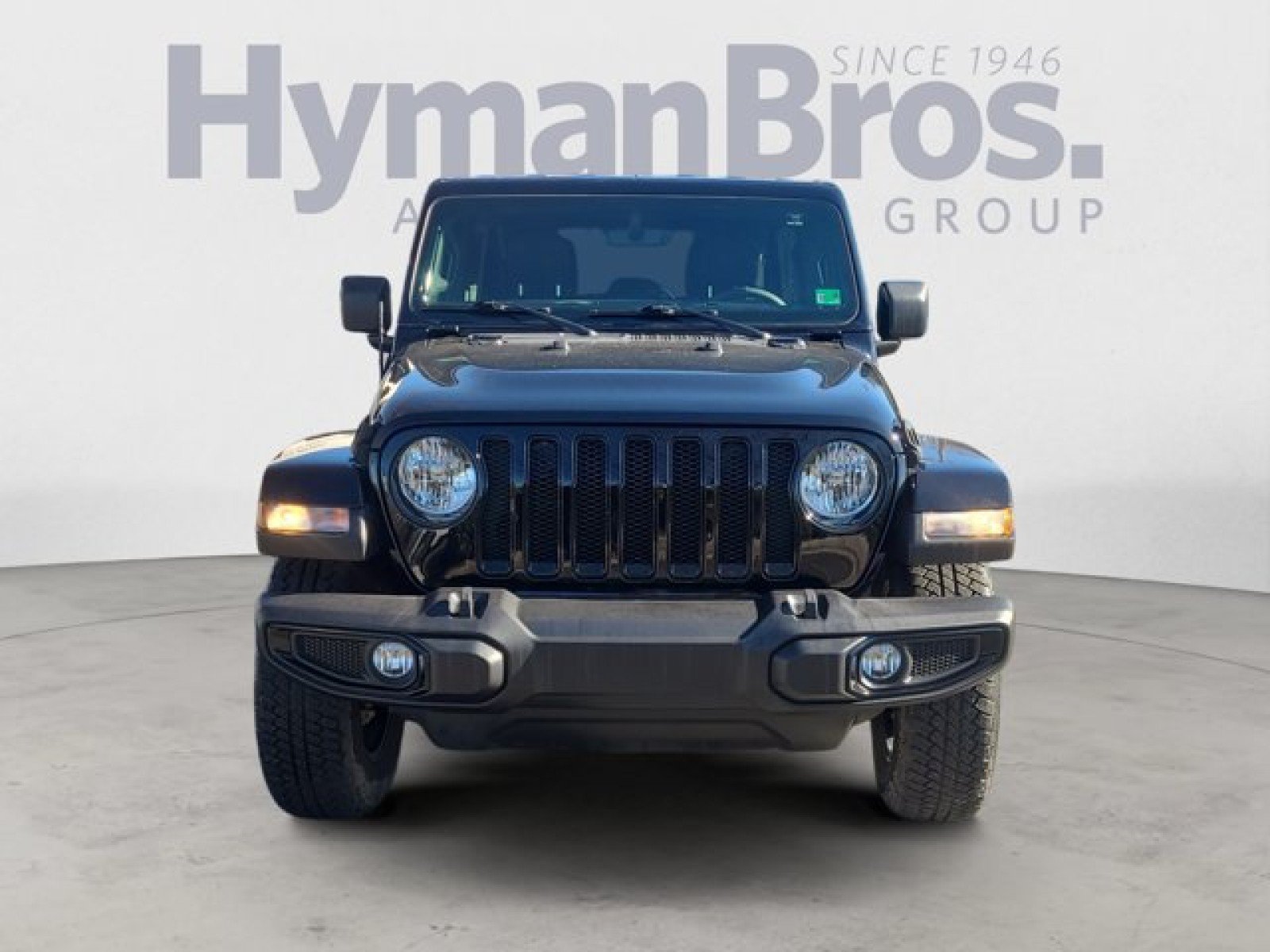 Used 2023 Jeep Wrangler Unlimited Sahara AWD/4WD image 8