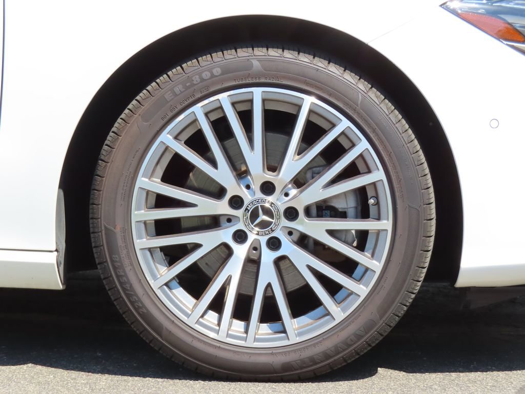 Used 2025 Mercedes-Benz CLA 250 4MATIC image 13