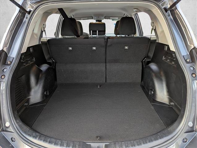 Used 2017 Toyota RAV4 LE image 6