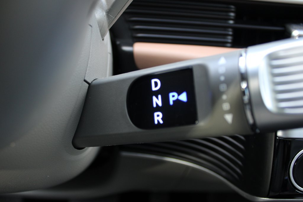 Used 2024 Hyundai Ioniq 5 Limited AWD/4WD image 19