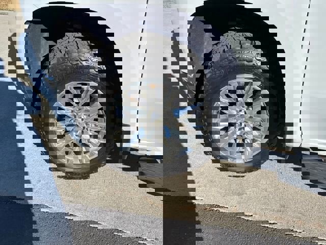 Certified 2020 Chevrolet Silverado 1500 LTZ w/ LTZ Premium Package AWD/4WD image 28