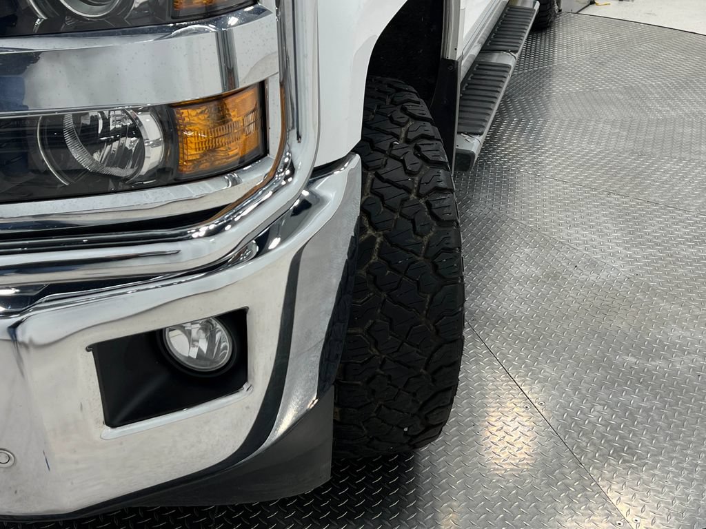Used 2019 Chevrolet Silverado 3500 LTZ w/ Duramax Plus Package AWD/4WD image 39