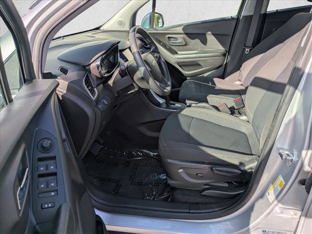 Used 2022 Chevrolet Trax LS w/ Tint and Cruise Package image 15