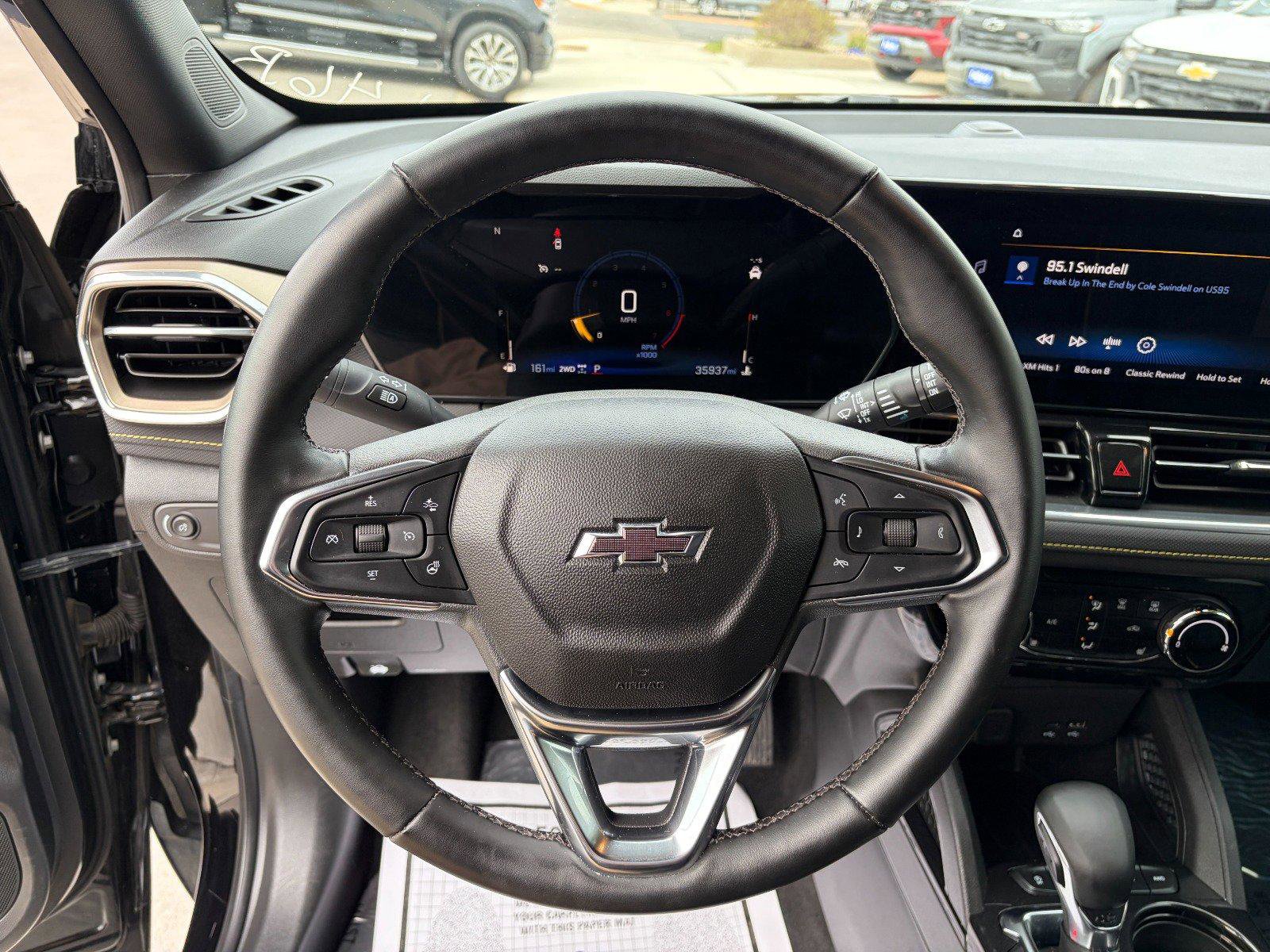 Used 2024 Chevrolet TrailBlazer ACTIV w/ Driver Confidence Package AWD/4WD image 10