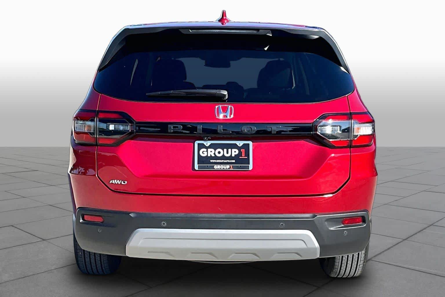 Used 2025 Honda Pilot EX-L image 5