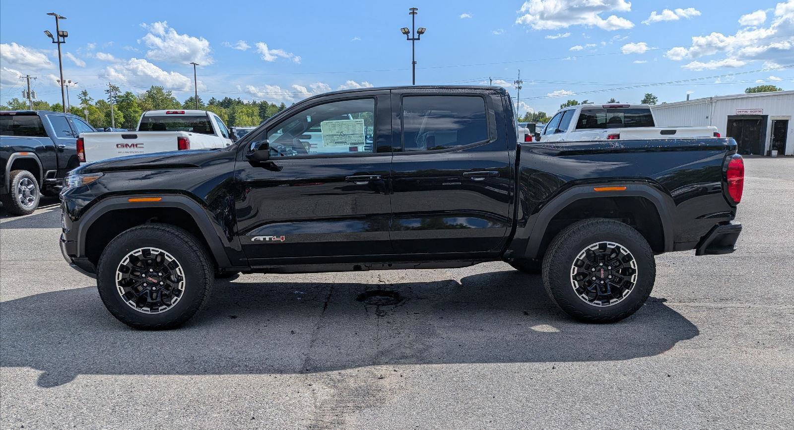 New 2026 GMC Canyon AT4 AWD/4WD image 6