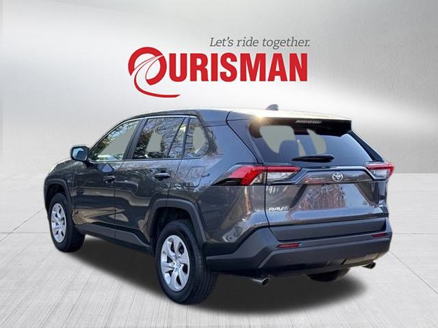 Used 2024 Toyota RAV4 LE image 4