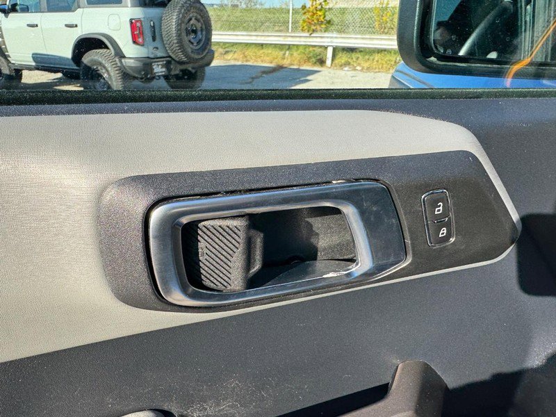 Used 2023 Ford Bronco Badlands w/ Sasquatch Package image 17