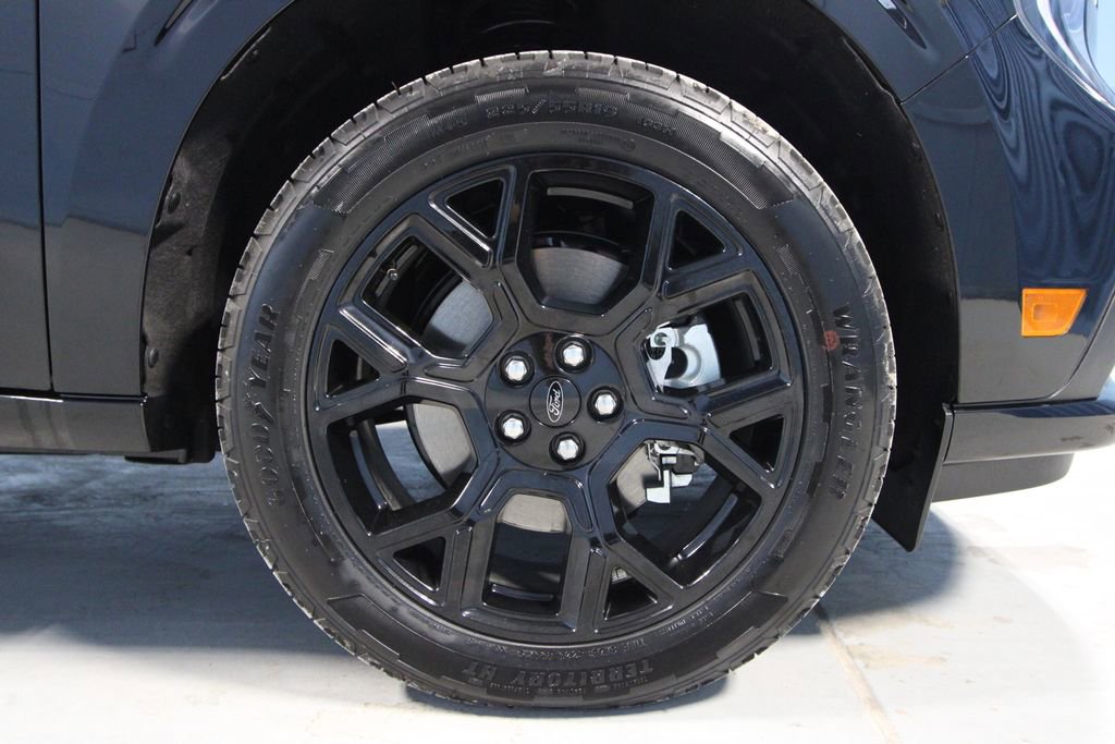 Used 2025 Ford Maverick Lobo image 38