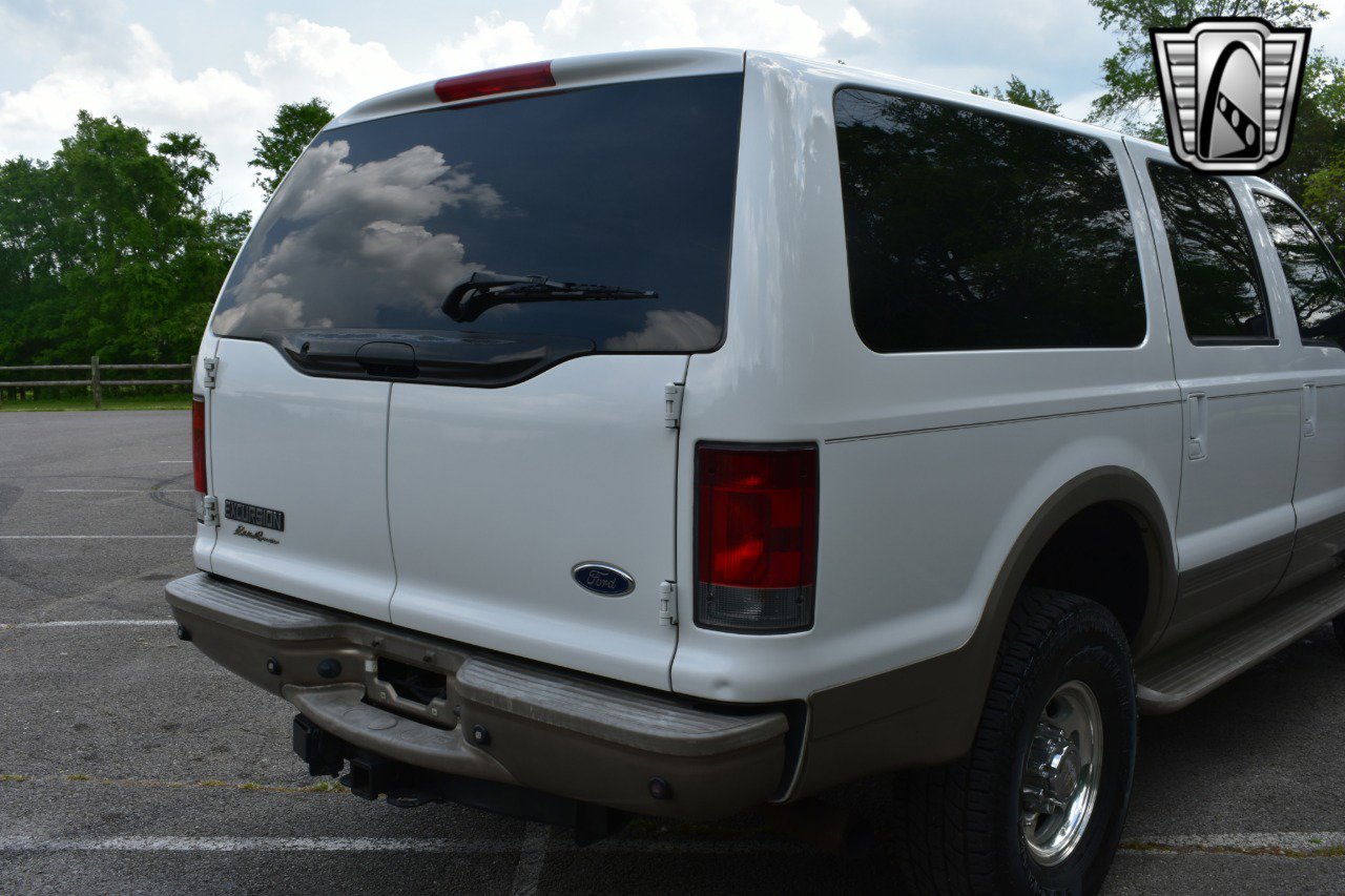 Used 2005 Ford Excursion Eddie Bauer image 17