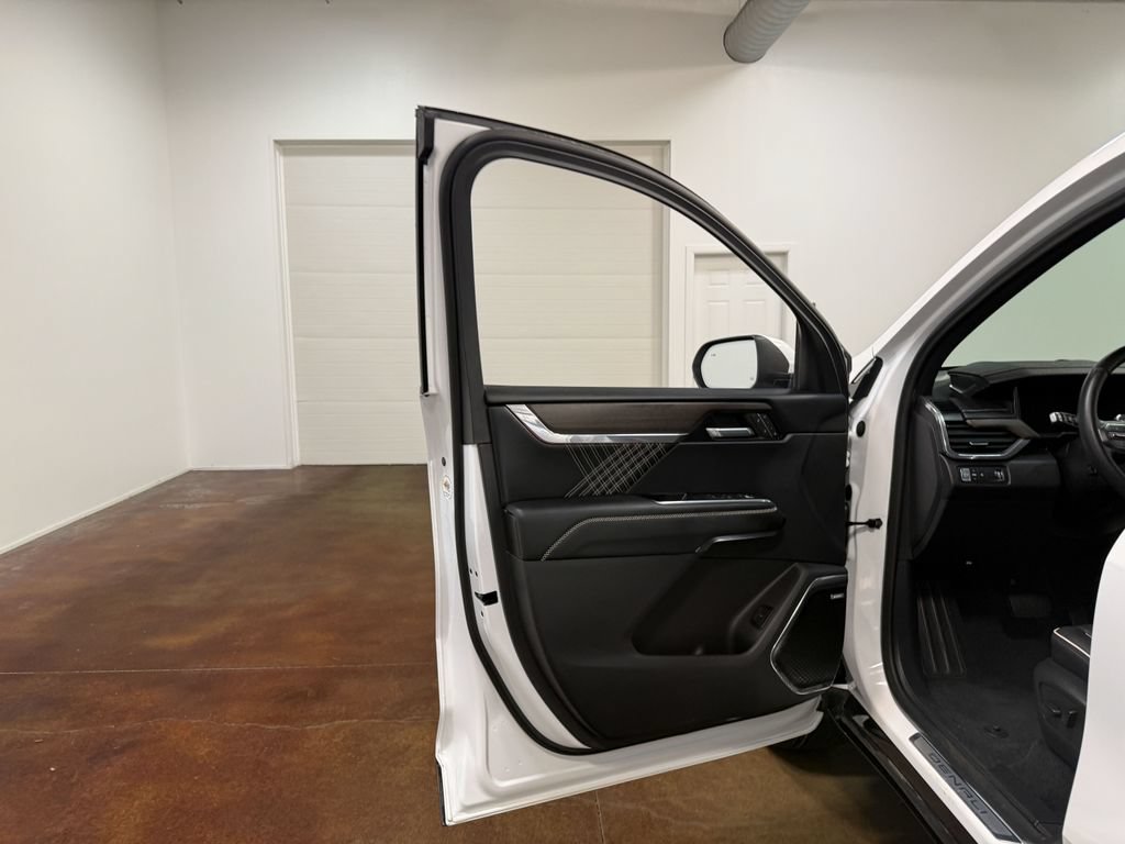 Used 2024 GMC Acadia Denali w/ LPO, Floor Liner Package FWD image 57