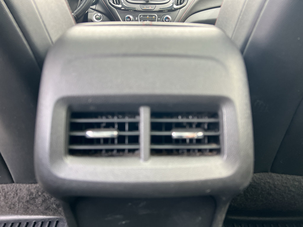 Used 2022 Chevrolet Equinox RS w/ RS Leather Package image 23