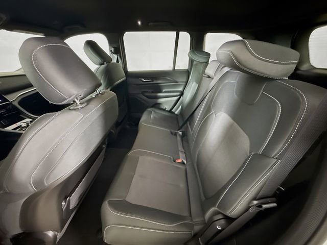New 2025 Jeep Grand Cherokee Laredo image 22