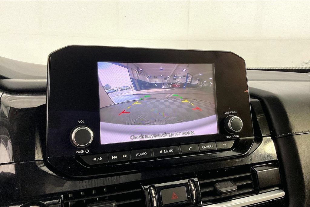Used 2022 Nissan Pathfinder SV FWD image 26
