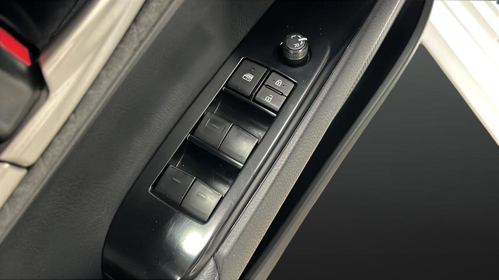 Used 2025 Toyota Camry XLE image 22