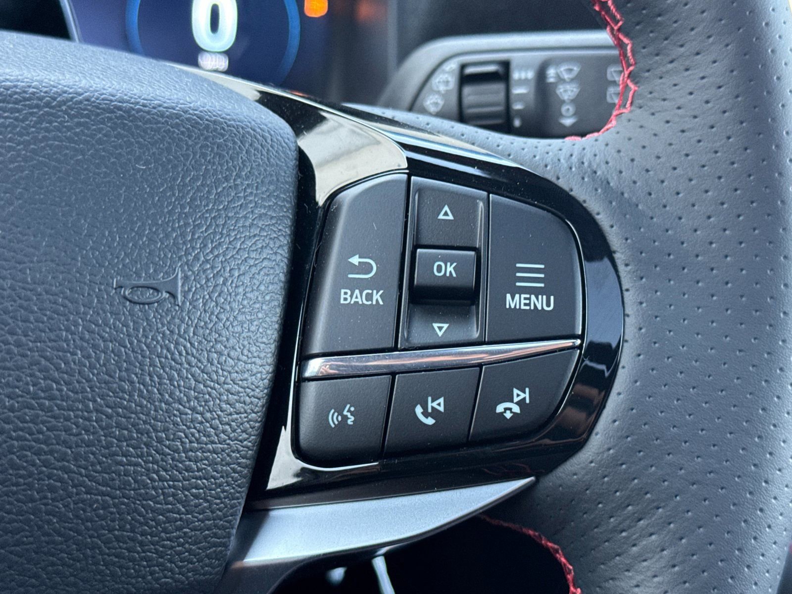 New 2025 Ford Explorer ST-Line w/ Premium Package image 29