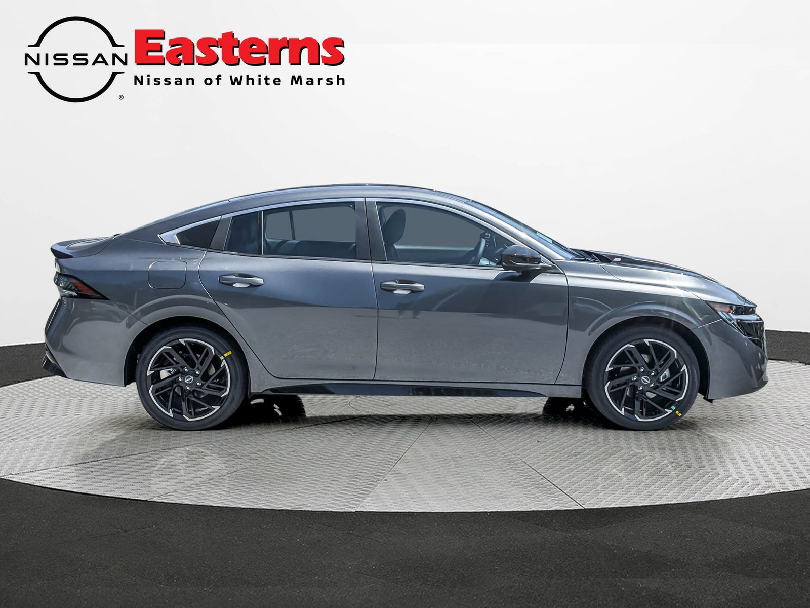 New 2026 Nissan Sentra SR w/ SR Premium Package FWD image 5