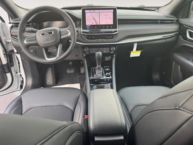 New 2026 Jeep Compass Trailhawk w/ Sun, Sound & Navigation Group AWD/4WD image 10
