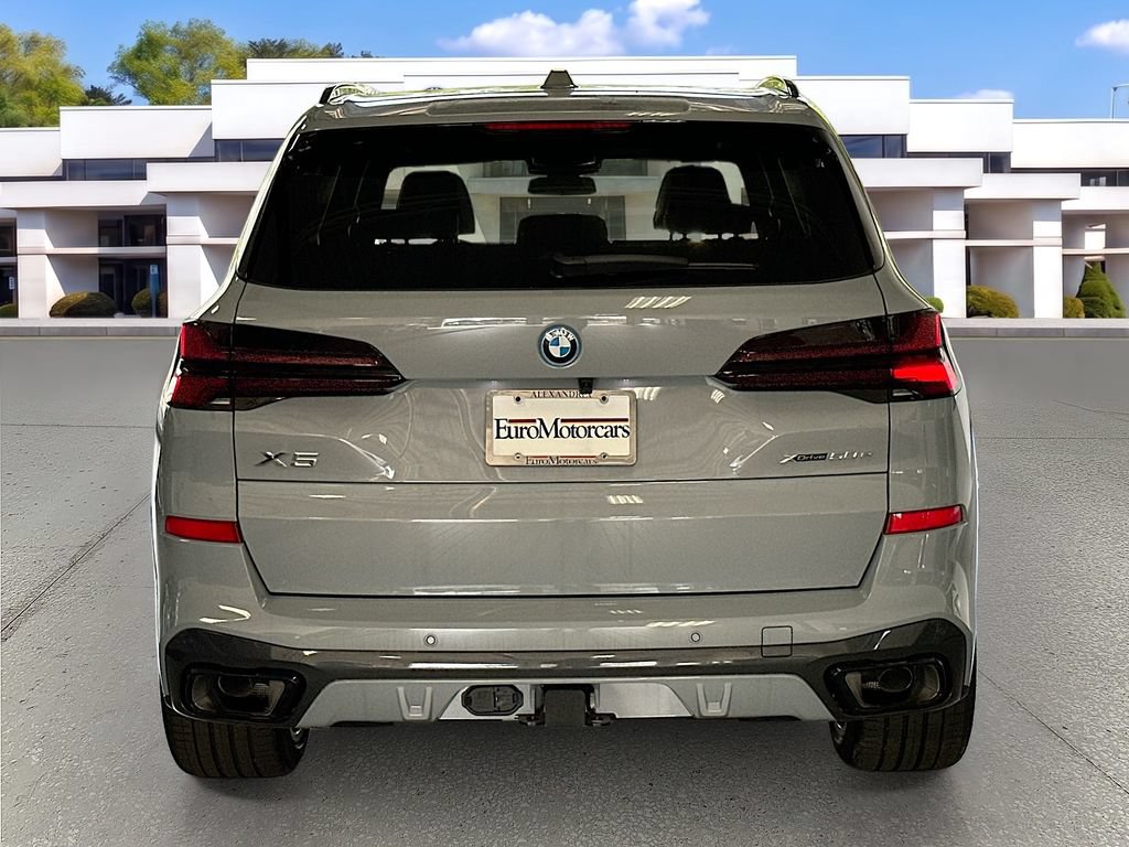 Used 2026 BMW X5 xDrive50e w/ M Sport Package AWD/4WD image 6