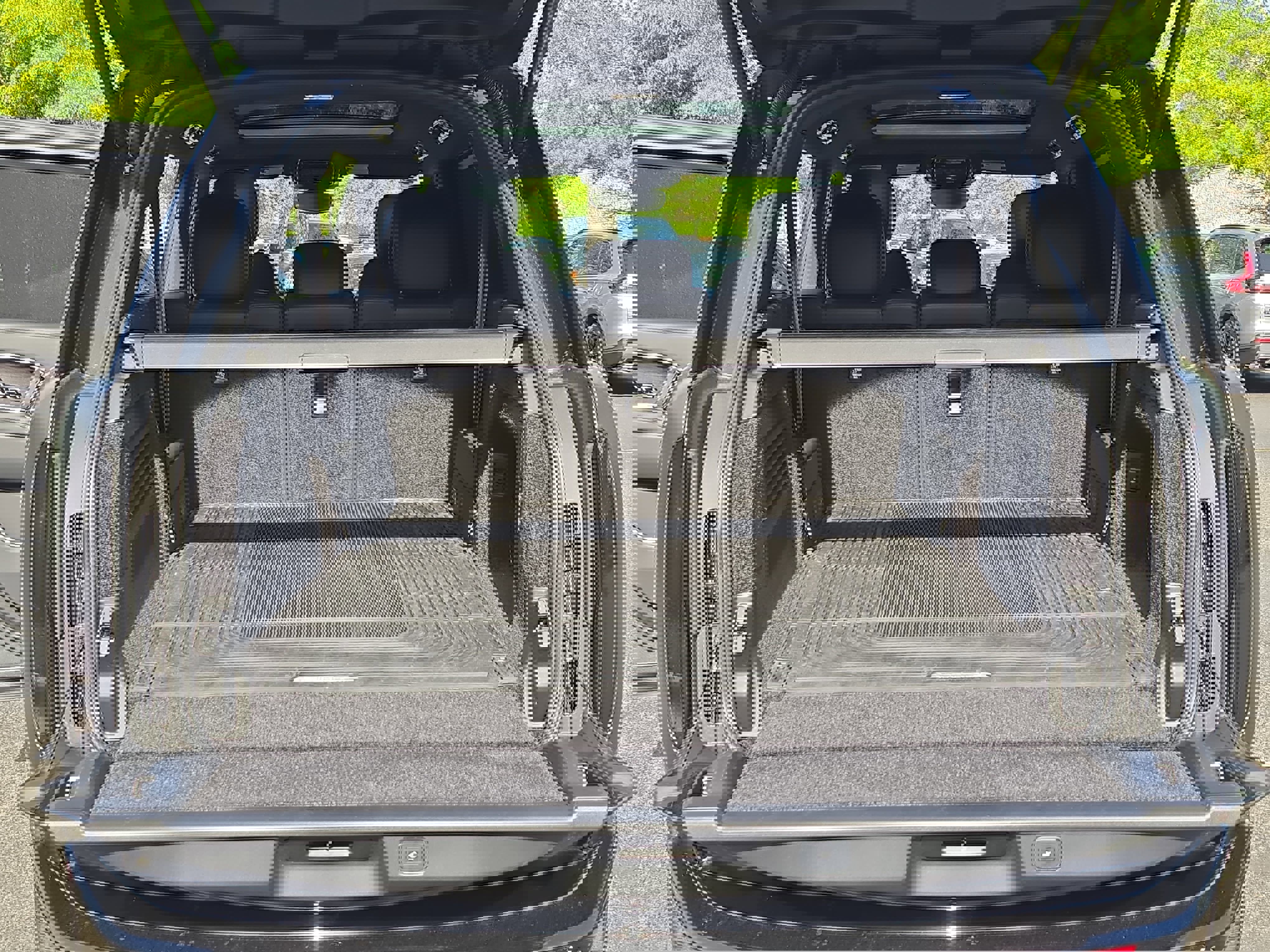 Used 2025 Land Rover Range Rover Long Wheelbase SE image 12