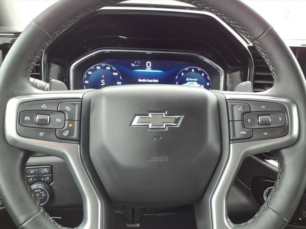 Used 2024 Chevrolet Silverado 1500 RST image 19