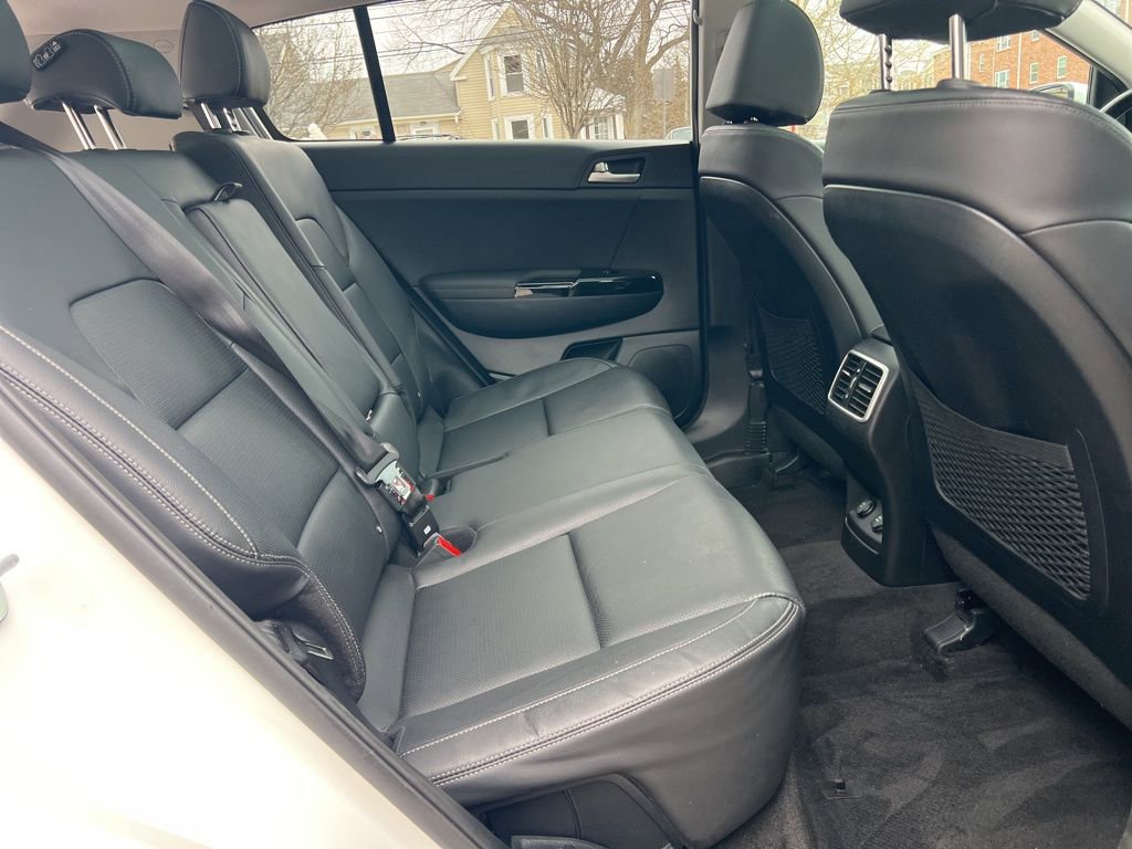 Used 2022 Kia Sportage EX w/ EX Technology Package image 27