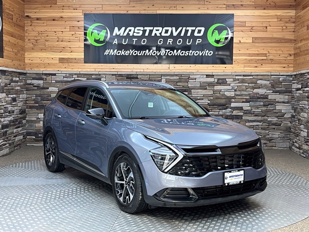 Used 2025 Kia Sportage EX AWD/4WD image 2