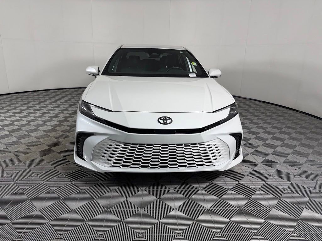 Used 2025 Toyota Camry XSE FWD image 5