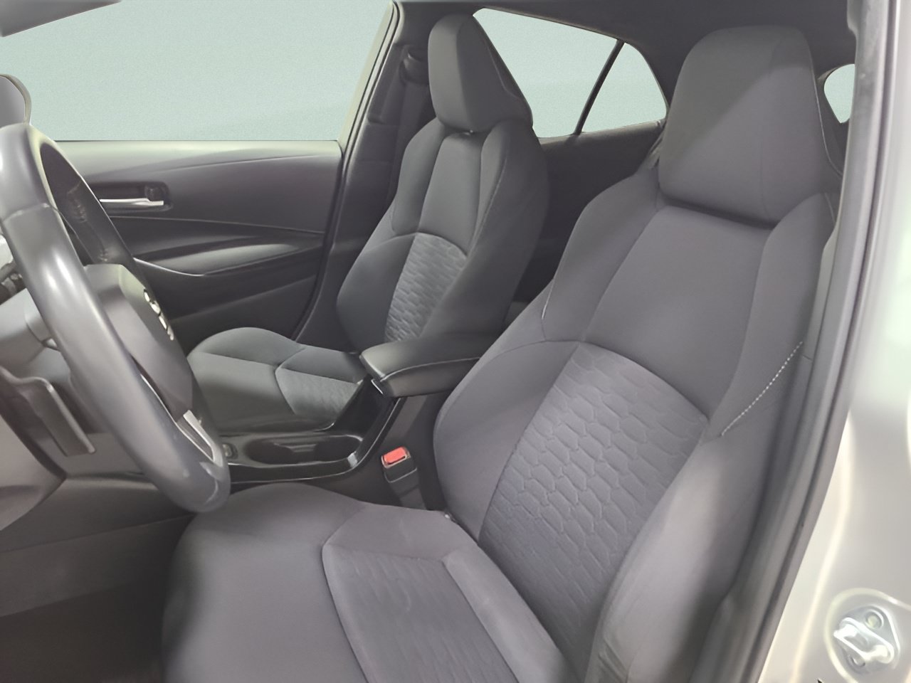 Used 2022 Toyota Corolla SE FWD image 18