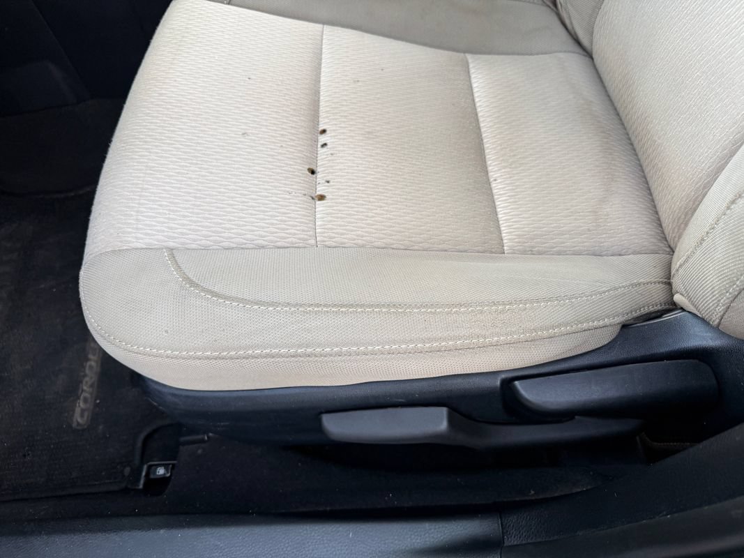 Used 2014 Toyota Corolla LE FWD image 57