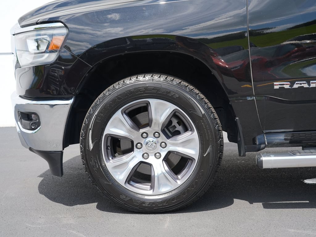 Used 2023 RAM 1500 Laramie AWD/4WD image 11