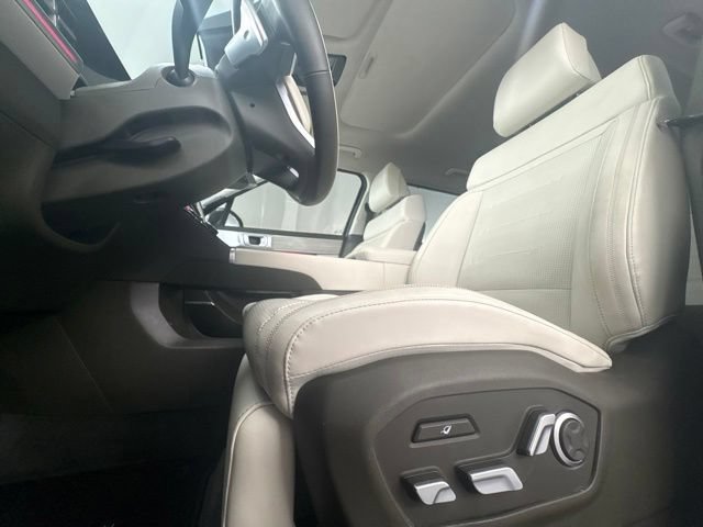 Certified 2024 Hyundai Santa Fe Calligraphy AWD/4WD image 17