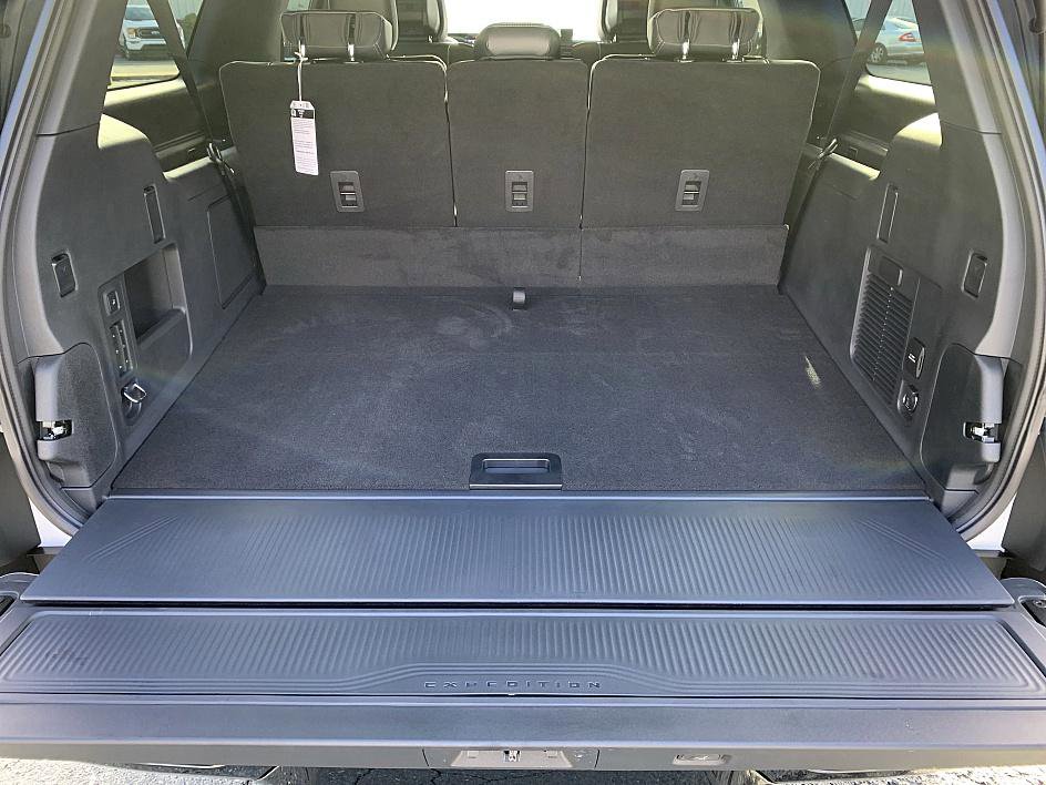 New 2026 Ford Expedition Max Platinum w/ Stealth Appearance Package image 25