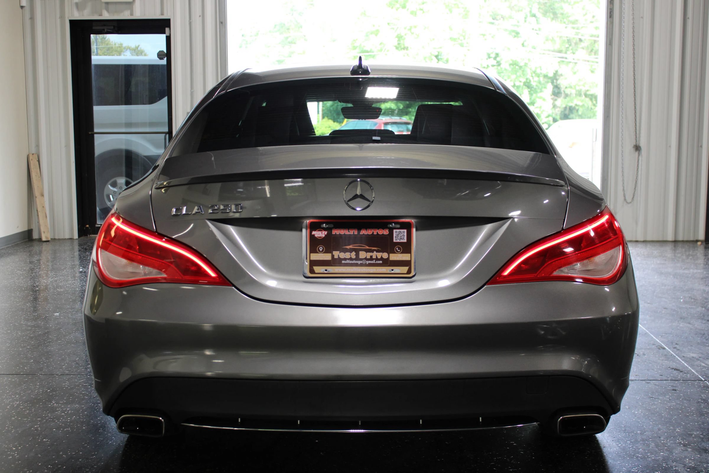 Used 2015 Mercedes-Benz CLA 250 image 4