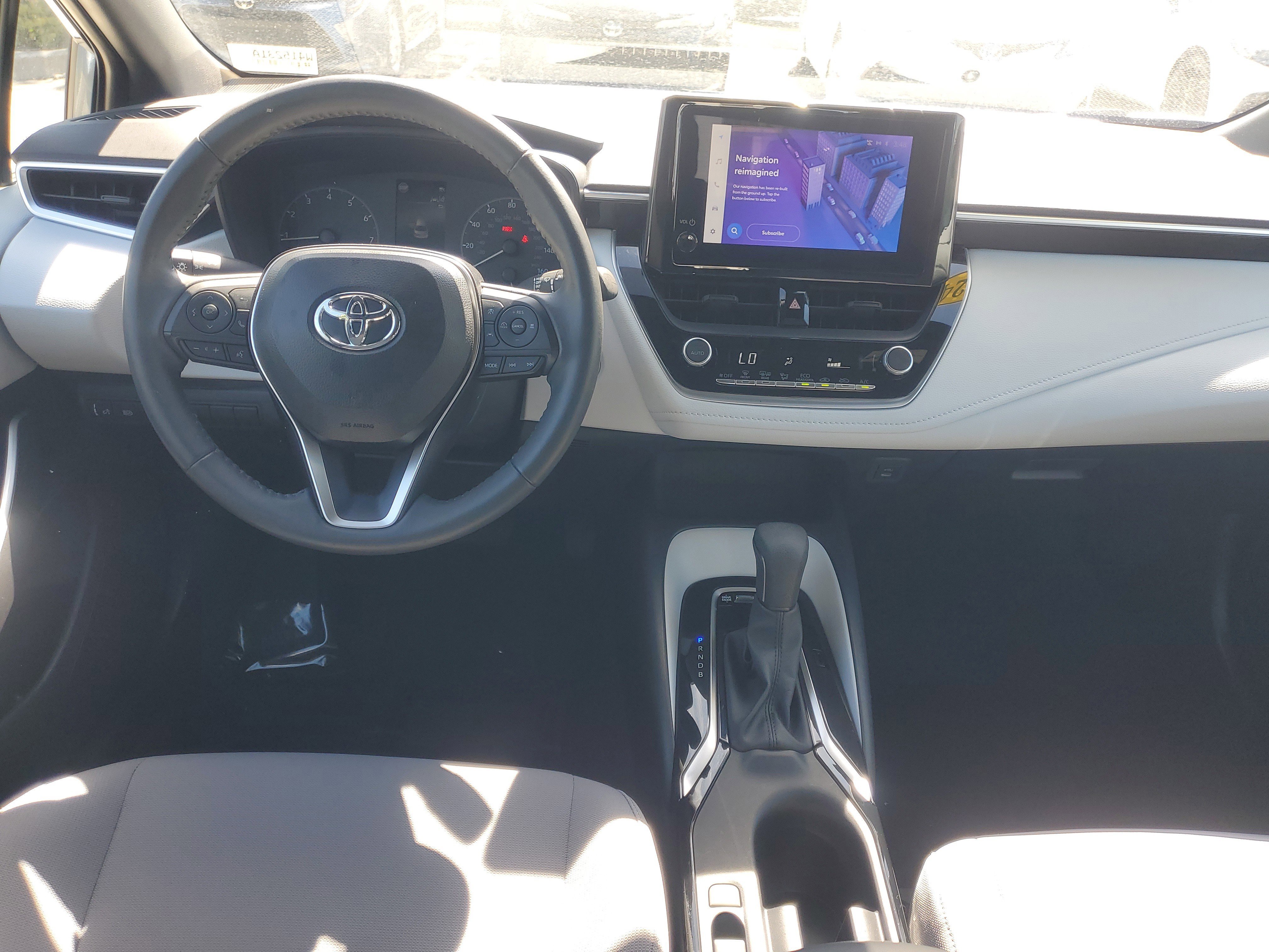 Certified 2024 Toyota Corolla SE FWD image 10