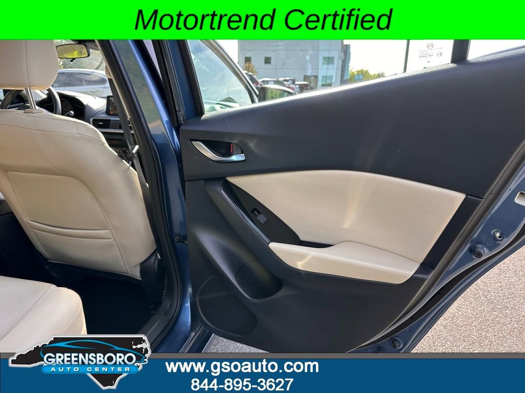 Used 2018 MAZDA MAZDA3 Sport FWD image 16