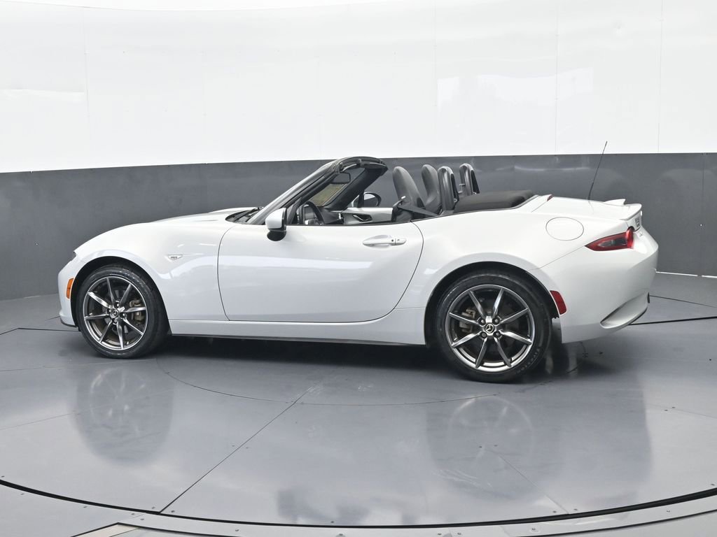 Used 2016 MAZDA MX-5 Miata Grand Touring image 3