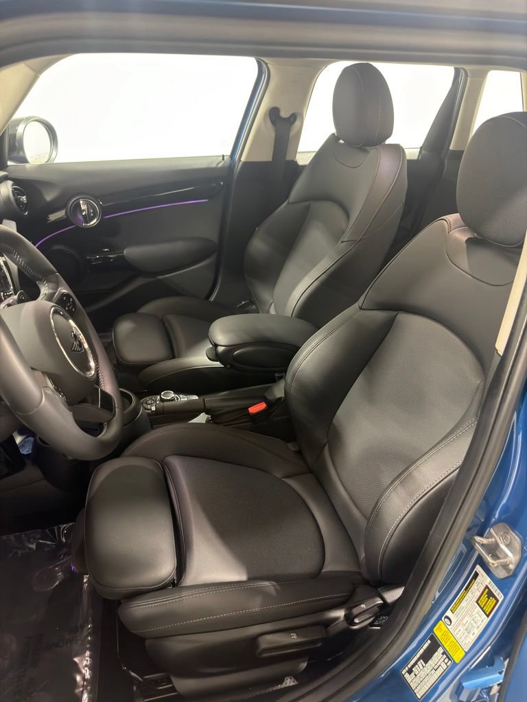 Used 2024 MINI Cooper S FWD image 4