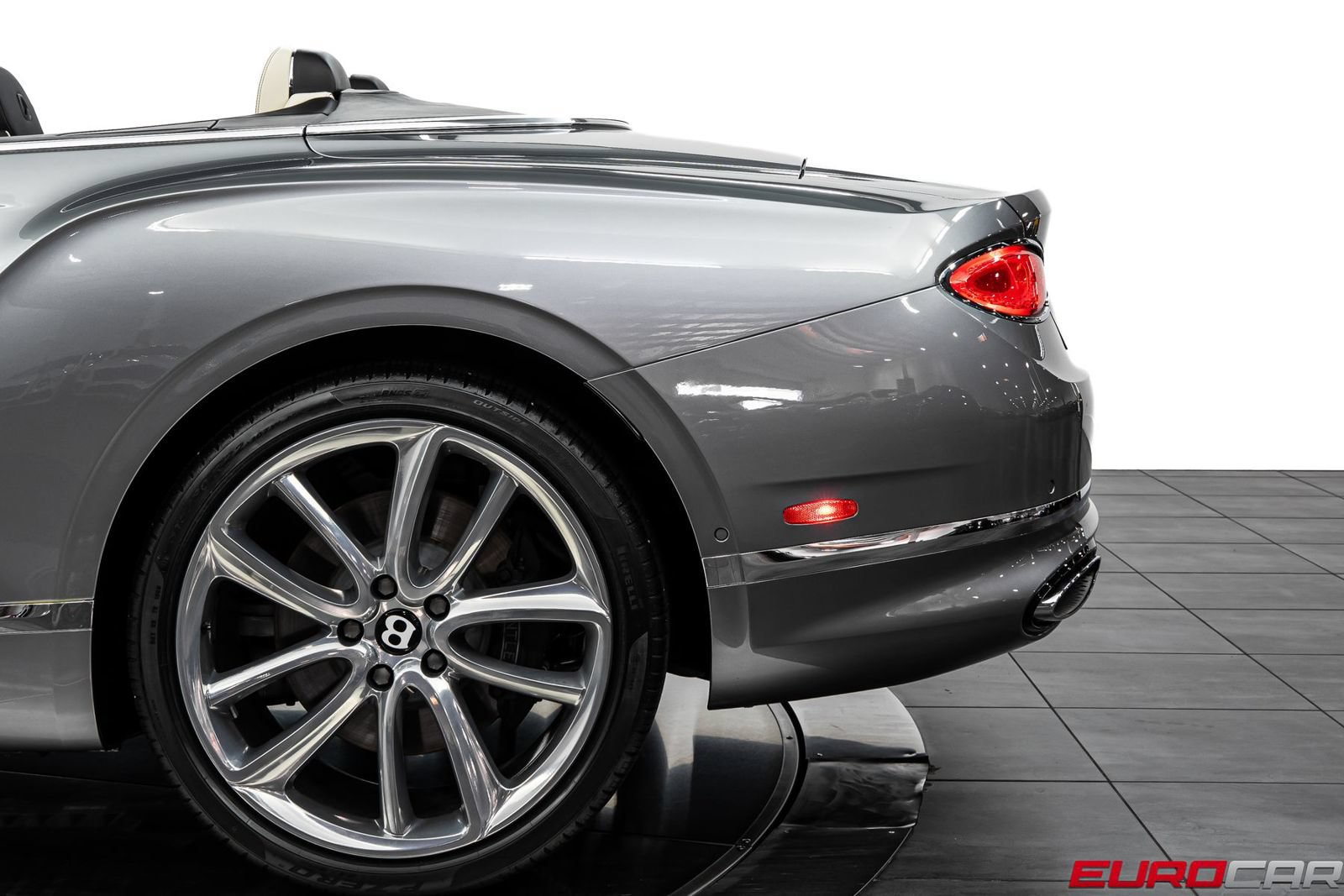 Used 2021 Bentley Continental GT Mulliner AWD/4WD image 16