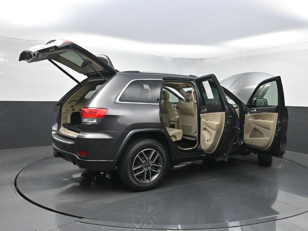Used 2019 Jeep Grand Cherokee Limited AWD/4WD image 39