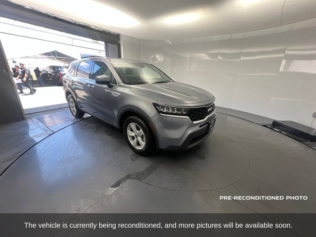 Used 2023 Kia Sorento LX FWD image 9