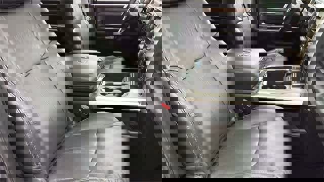 Used 2018 RAM 2500 Laramie w/ Convenience Group image 30