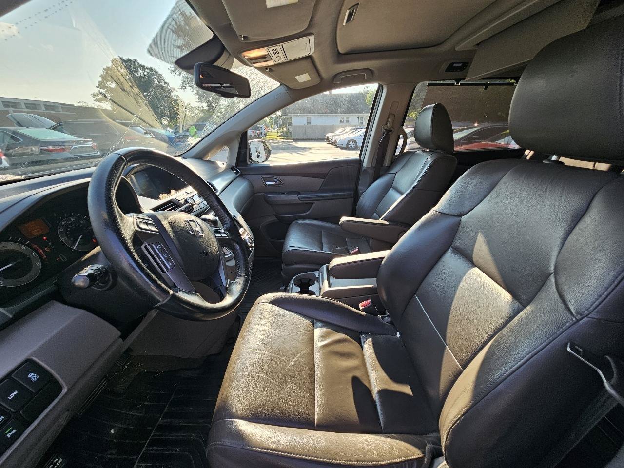 Used 2015 Honda Odyssey Touring image 19